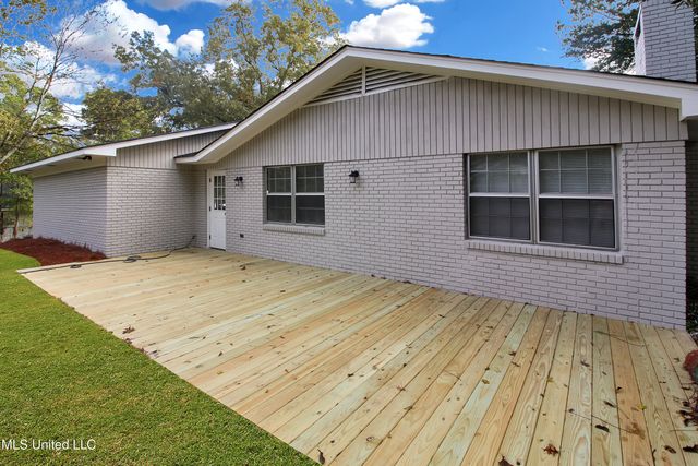 703 Lindale Drive, Clinton, MS 39056