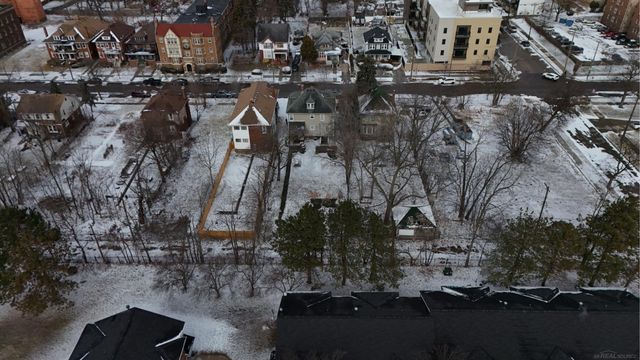 1333 Seward Avenue, Detroit, MI 48202