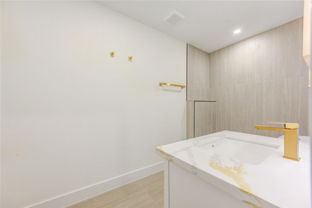 6923 Keller Street, Houston, TX 77087