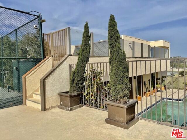 23901 Civic Center Way 124, Malibu, CA 90265