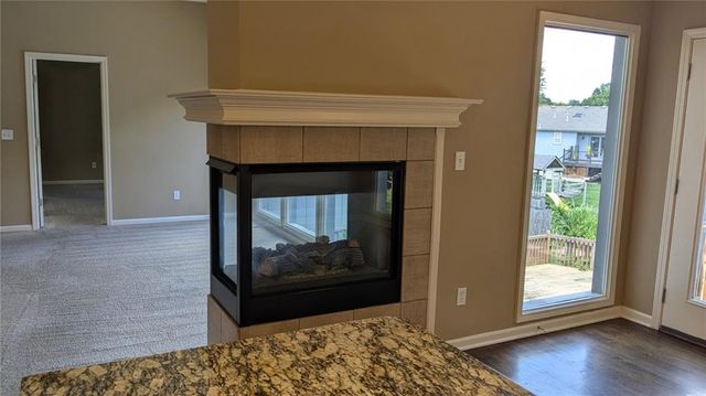 324 NE Woodbury Drive, Lee's Summit, MO 64086