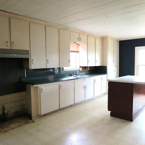 307 E Holly Street, Sheridan, AR 72150