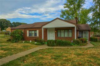 5202 Harvard Drive, Hopewell Twp, PA 15001