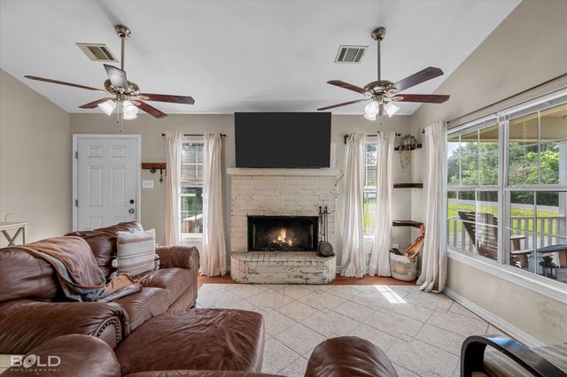 1270 Barron Road, Keithville, LA 71047
