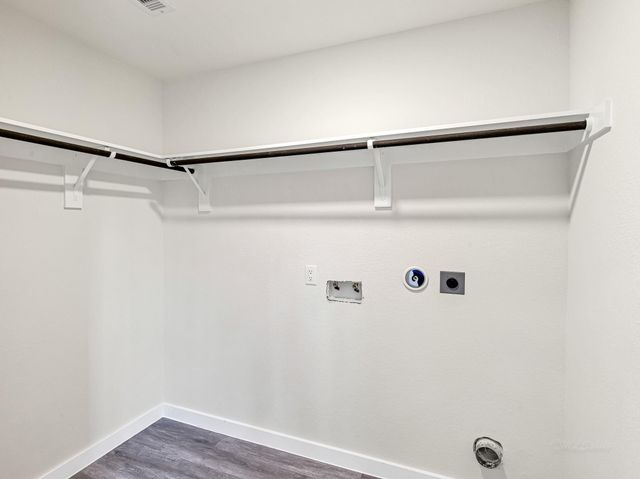 1010 4th Street, Hempstead, TX 77445