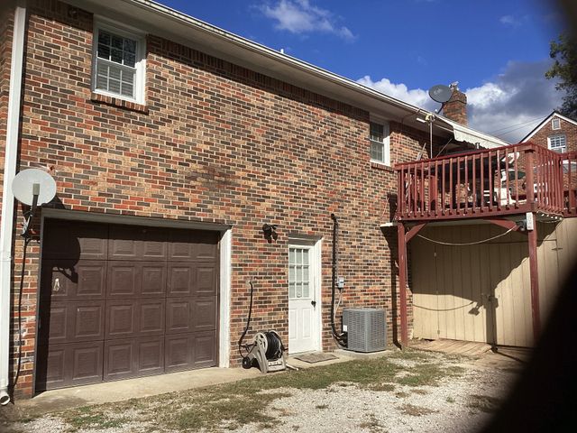 108 8th Ave, Columbia, TN 38401