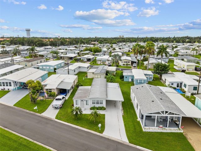 136 LAKEVIEW DR. DRIVE, Palmetto, FL 34221
