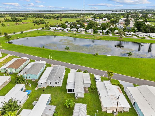 136 LAKEVIEW DR. DRIVE, Palmetto, FL 34221