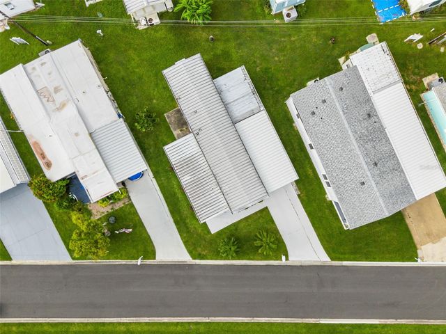 136 LAKEVIEW DR. DRIVE, Palmetto, FL 34221