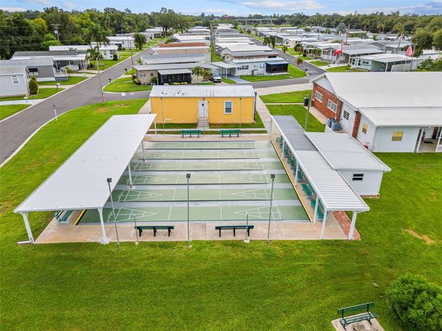 136 LAKEVIEW DR. DRIVE, Palmetto, FL 34221