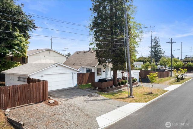 6449 S Mason Avenue, Tacoma, WA 98409