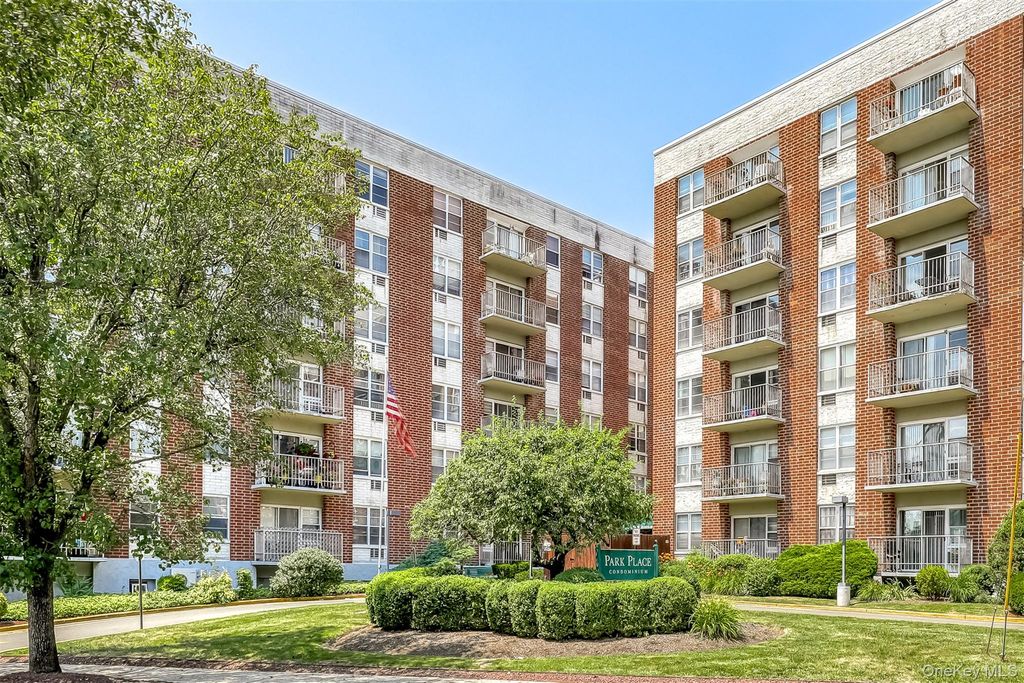 35 Park Avenue 3L, Suffern, NY 10901