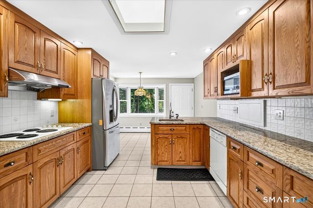 193 Dessa Drive, Hamden, CT 06517
