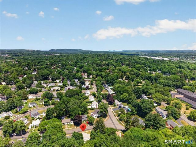 193 Dessa Drive, Hamden, CT 06517