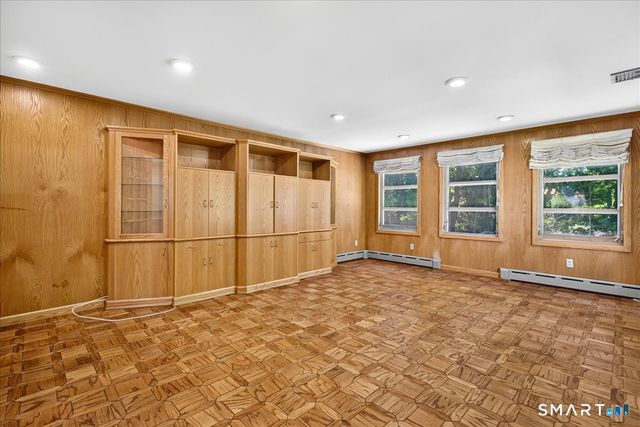 193 Dessa Drive, Hamden, CT 06517