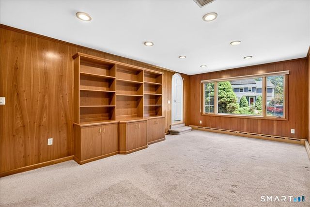 193 Dessa Drive, Hamden, CT 06517