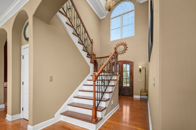 528 Ridgecrest Ln, Lebanon, TN 37087