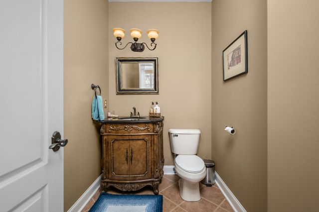 528 Ridgecrest Ln, Lebanon, TN 37087