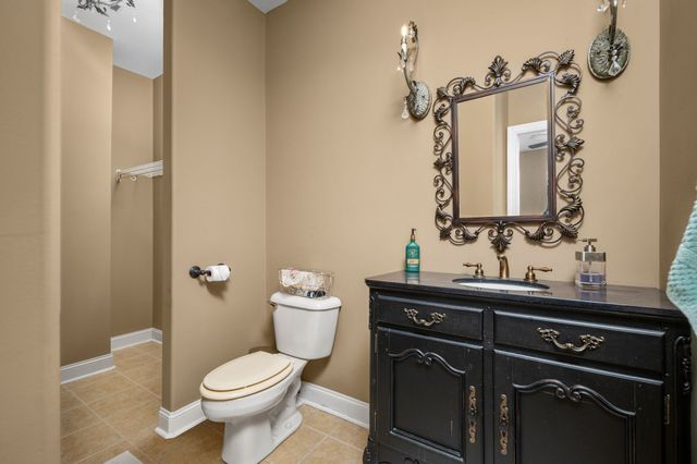 528 Ridgecrest Ln, Lebanon, TN 37087