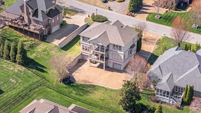 528 Ridgecrest Ln, Lebanon, TN 37087