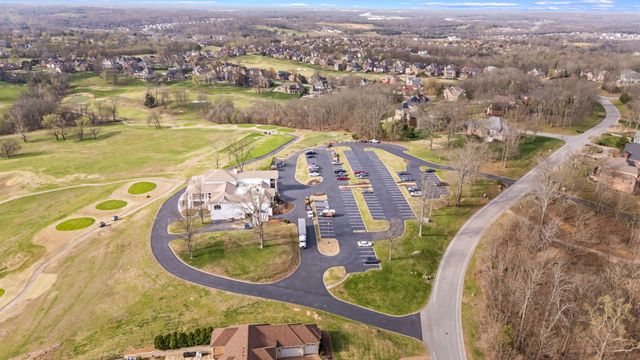 528 Ridgecrest Ln, Lebanon, TN 37087