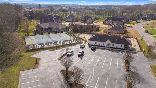 528 Ridgecrest Ln, Lebanon, TN 37087