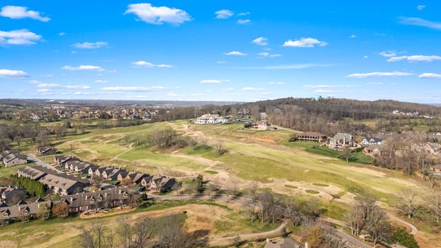 528 Ridgecrest Ln, Lebanon, TN 37087