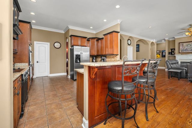 528 Ridgecrest Ln, Lebanon, TN 37087