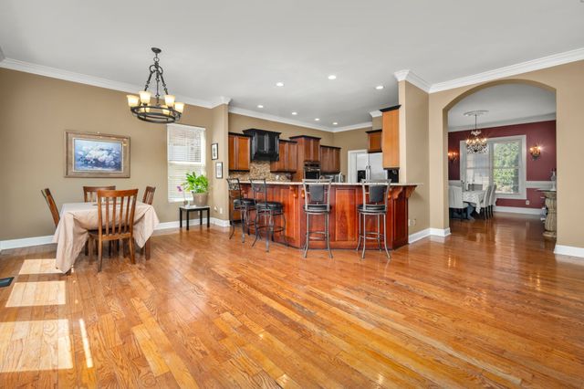 528 Ridgecrest Ln, Lebanon, TN 37087