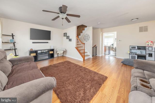 1024 MOORE RD, West Deptford, NJ 08086