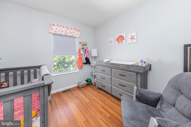 1024 MOORE RD, West Deptford, NJ 08086