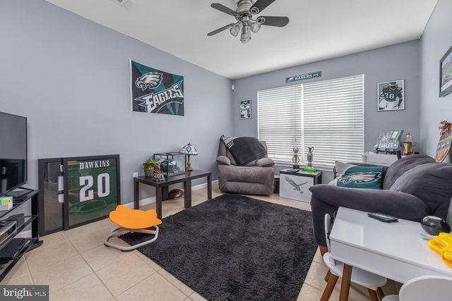 1024 MOORE RD, West Deptford, NJ 08086
