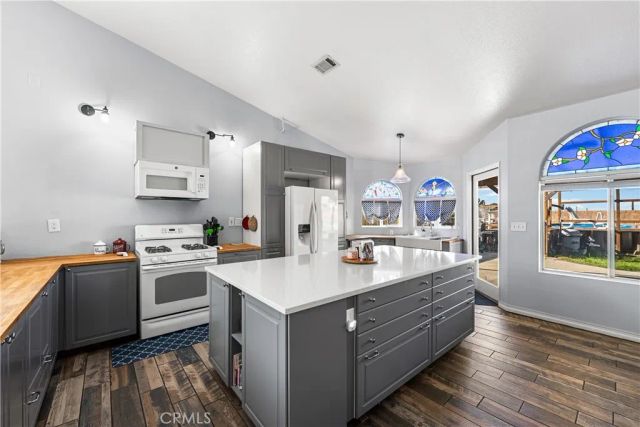 3533 Fernwood, Rosamond, CA 93560