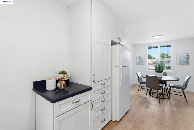 614 James St, Livermore, CA 94551