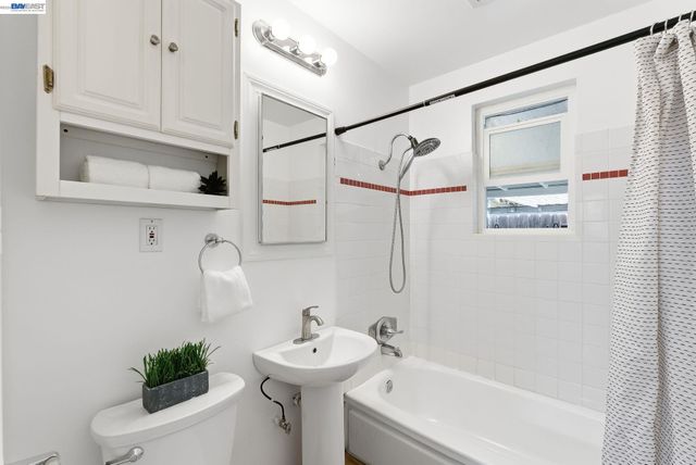 614 James St, Livermore, CA 94551