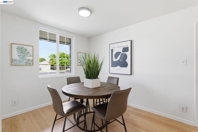 614 James St, Livermore, CA 94551