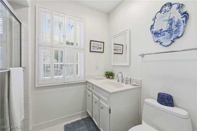 2700 Lantern LN, Naples, FL 34102