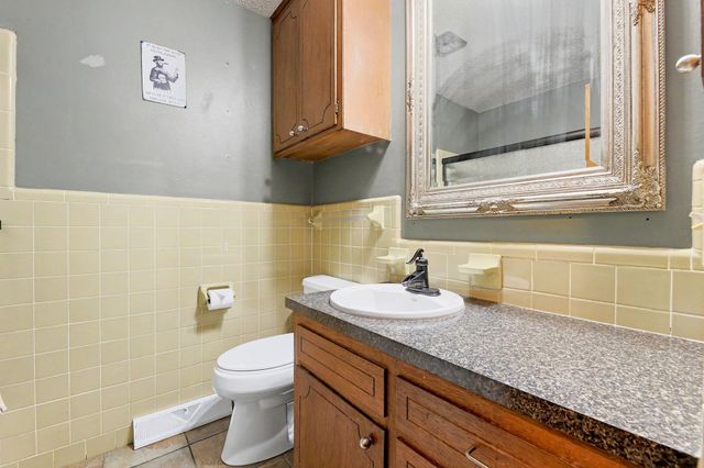 3808 W Cornelison St, Wichita, KS 67203