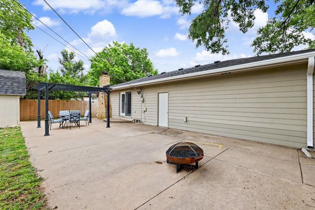 3808 W Cornelison St, Wichita, KS 67203