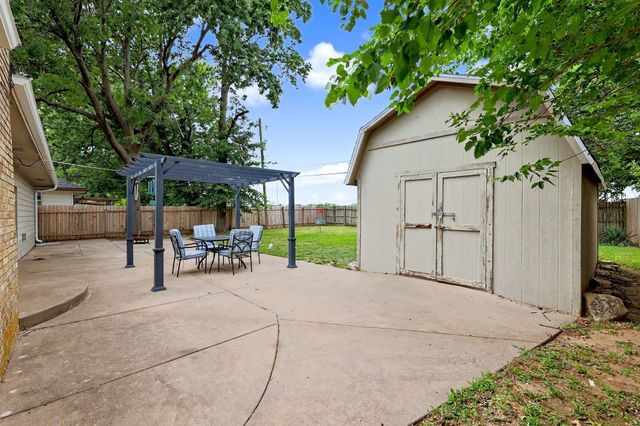 3808 W Cornelison St, Wichita, KS 67203