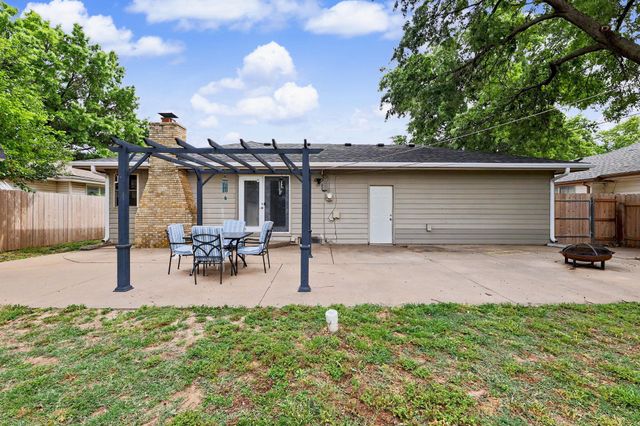 3808 W Cornelison St, Wichita, KS 67203