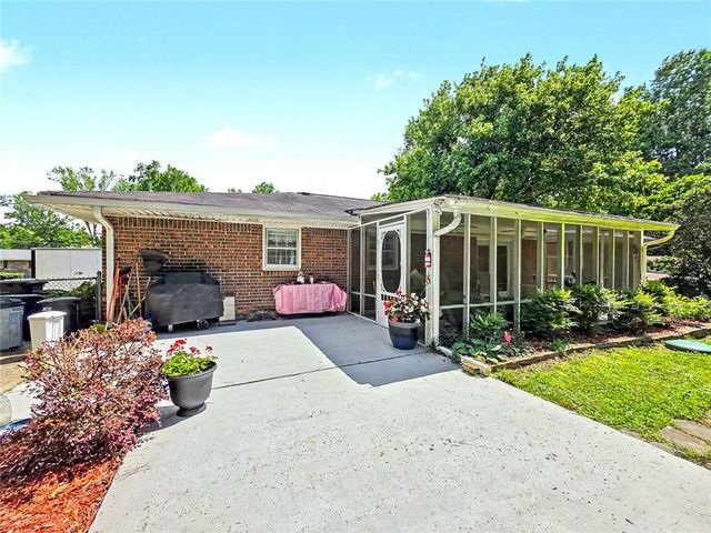 2930 Alan Drive SW, Marietta, GA 30064