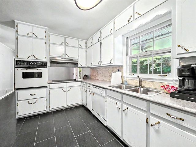 2930 Alan Drive SW, Marietta, GA 30064