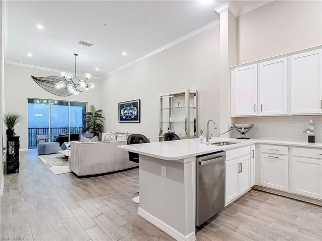 11841 Venetian Lagoon DR 203, Fort Myers, FL 33913