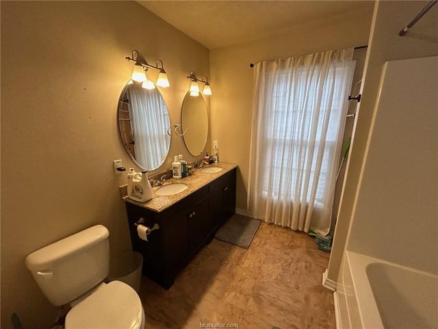 710 Enfield Street, Bryan, TX 77802