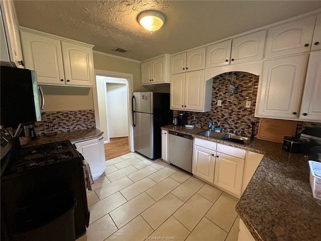 710 Enfield Street, Bryan, TX 77802