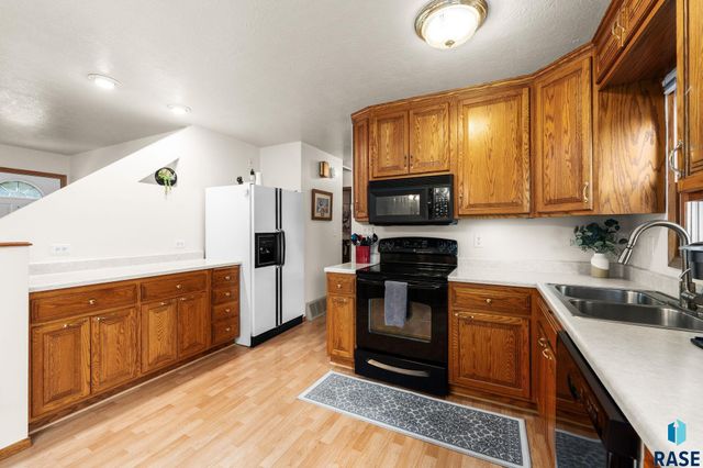 2800 E 18th St Street, Sioux Falls, SD 57103