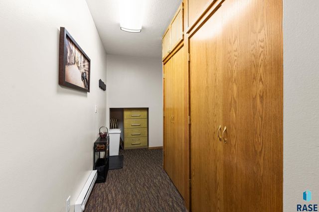 2800 E 18th St Street, Sioux Falls, SD 57103