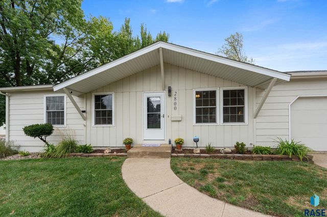 2800 E 18th St Street, Sioux Falls, SD 57103