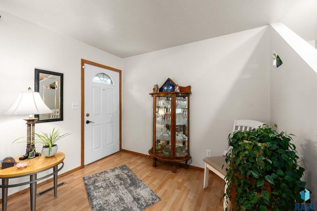 2800 E 18th St Street, Sioux Falls, SD 57103